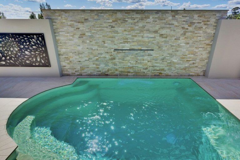 Nowra Local Pools & Spas - Fibreglass Pool Builder on the South